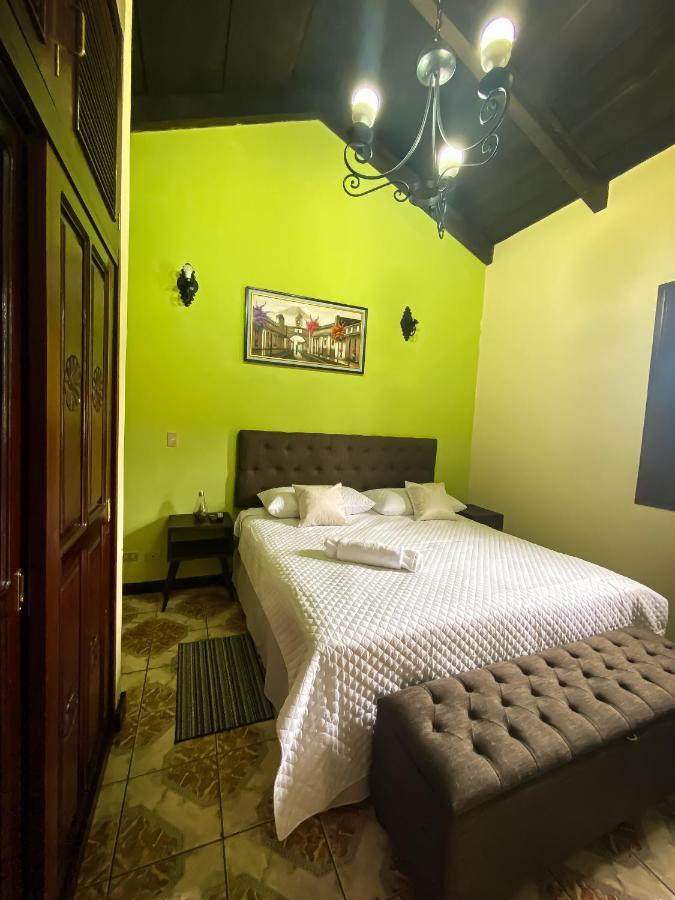 Real Marquez Hotel Antigua ภายนอก รูปภาพ